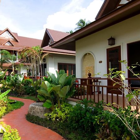 Kanok Buri Resort Lipa Noi Eksteriør bilde
