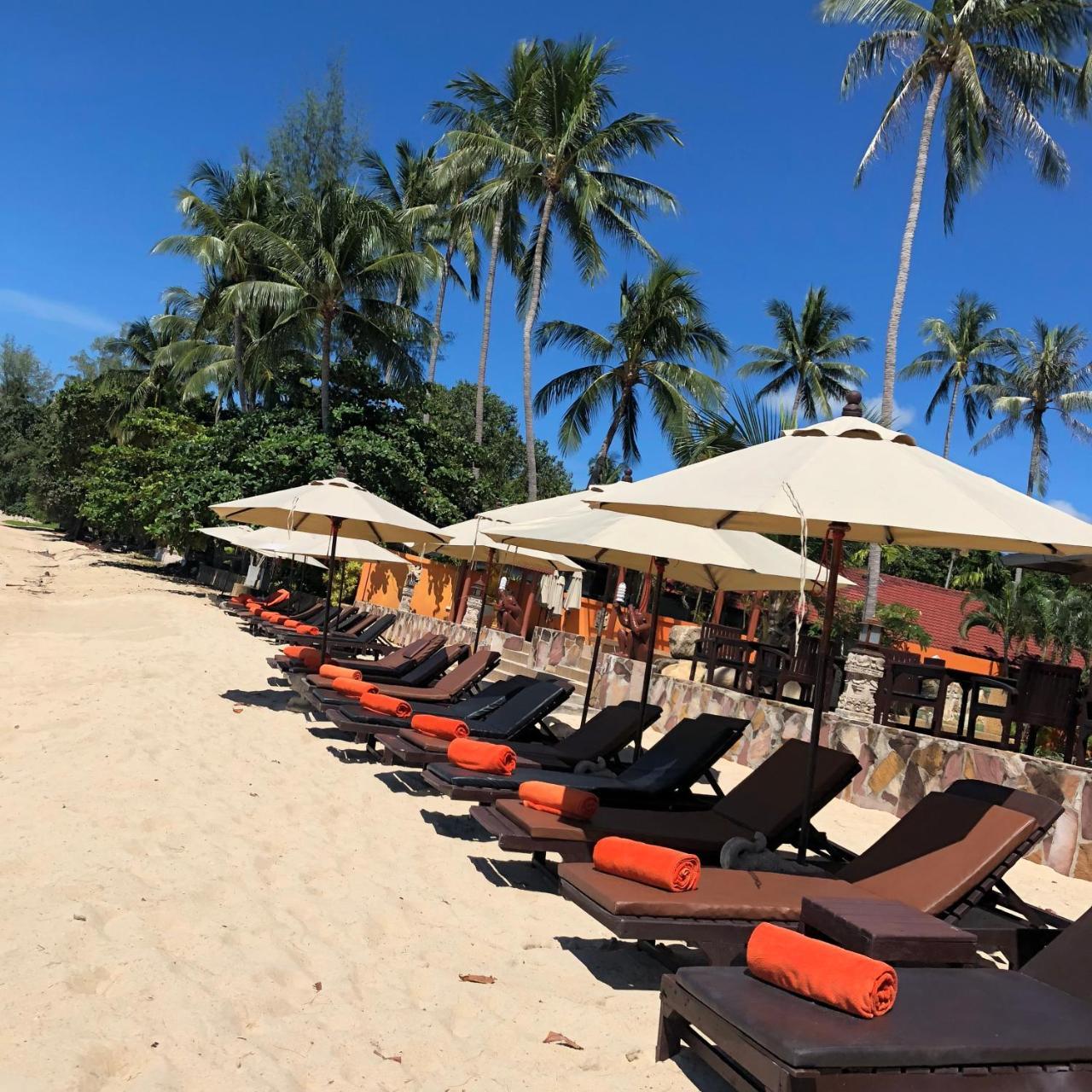 Kanok Buri Resort Lipa Noi Eksteriør bilde
